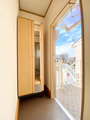 タウンサンロイヤルCの玄関