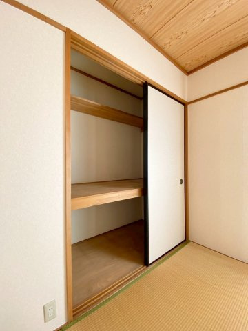 タウンサンロイヤルCの収納