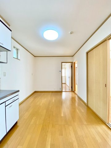 タウンサンロイヤルCの居間・リビング