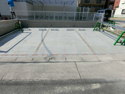 リブリ・サンシャイン一社の駐車場