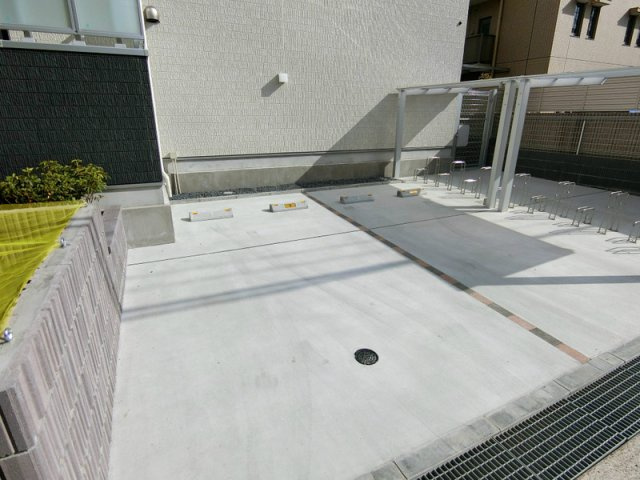 リブリ・社台の駐車場