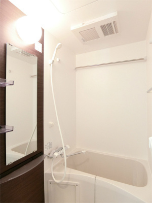 リブリ・社台の浴室