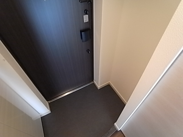 アドバンス神戸プリンスパークの玄関|明るい玄関です