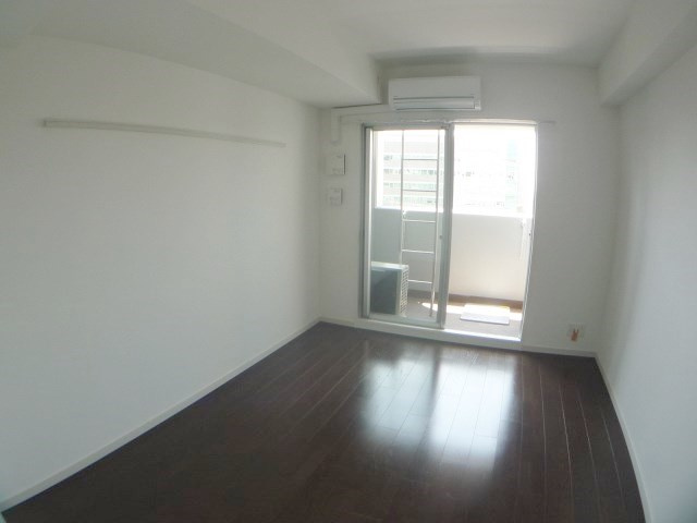 アドバンス神戸プリンスパークの居間・リビング