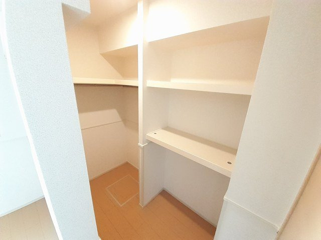 ビオーラ西里の収納