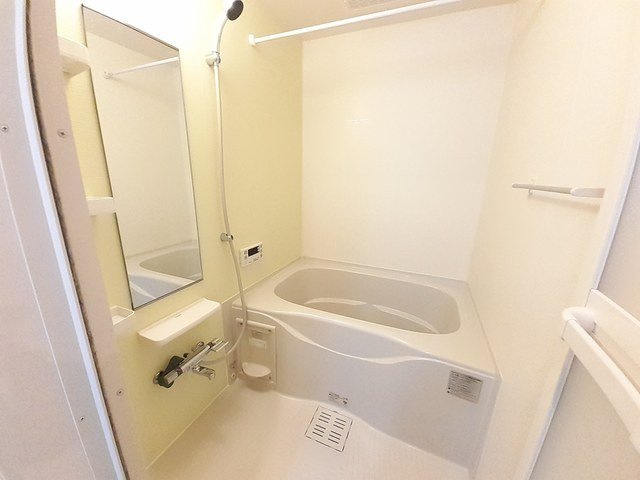 ビオーラ西里の浴室