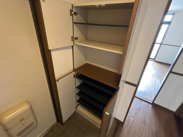 ハイツ株山Ⅱの収納|下駄箱