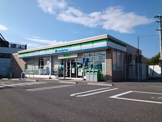 プロスペリタ土原の周辺|ファミリーマートまで300m