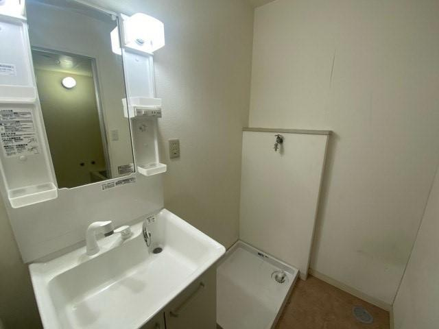 第六サンハイツ大森の洗面所