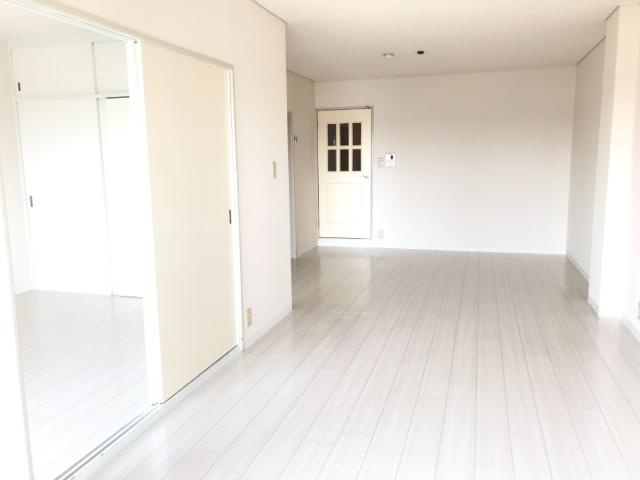 レジデンス鶴里の居間・リビング|リビング