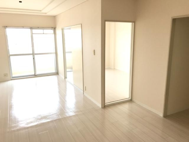 レジデンス鶴里の居間・リビング|リビング