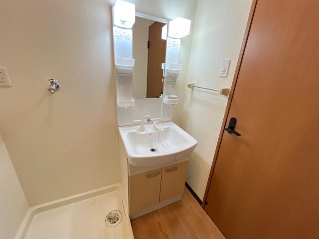 グランベールＣの洗面所|洗面