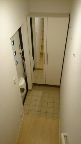 ラ・シャンブル浦里の玄関