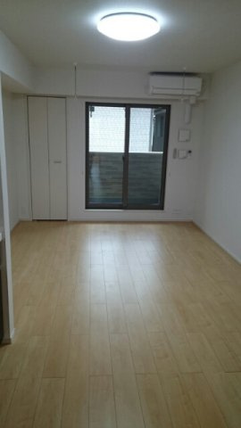 ラ・シャンブル浦里の居間・リビング