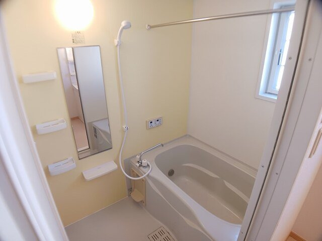 リバーベルＢの浴室