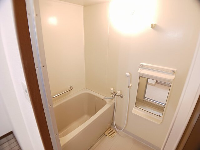 リヴェールｍａｋｉⅡの浴室