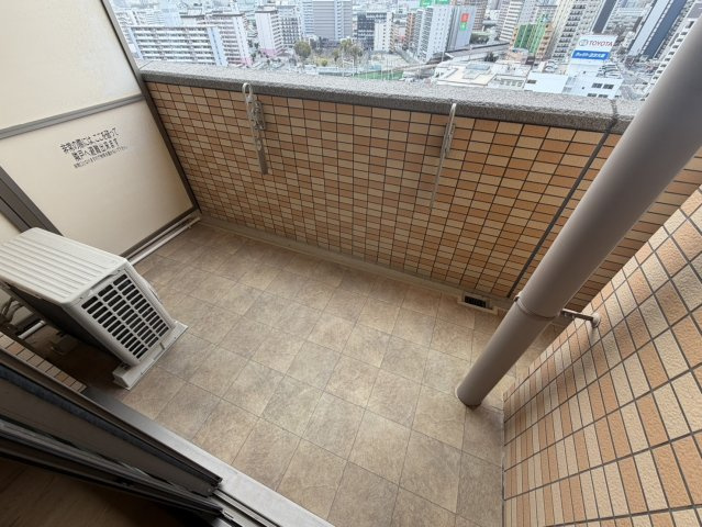フレンシアノイエ難波南のバルコニー