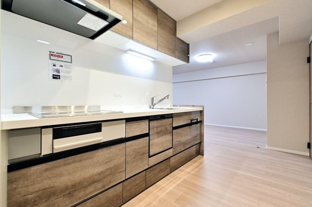 【キッチン】 | ロワールマンション・グレイス井尻 | 火を使わないコンロなので家事の心配も軽減♪ 後片付けが楽になる食洗機付きです