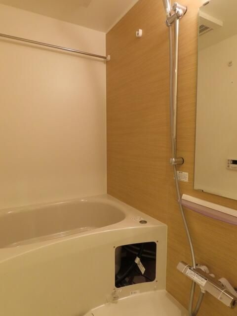 リブリ・レジデンス三ノ輪の浴室