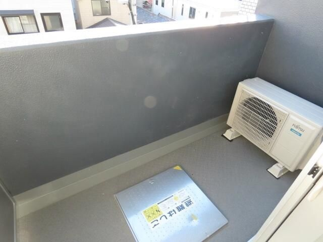 リブリ・レジデンス三ノ輪のバルコニー