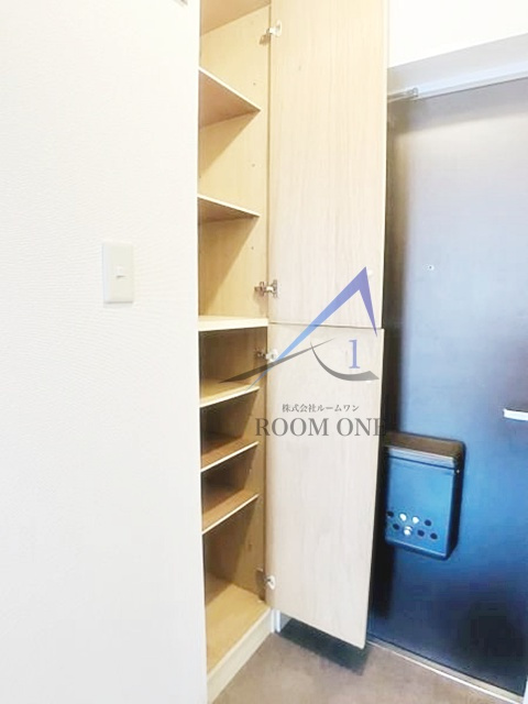 ニューハイム早稲田の収納|玄関収納です。