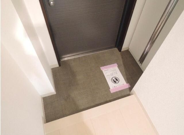 グランデフォルトゥーナの玄関