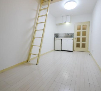 プラザドゥメリーナの居間・リビング