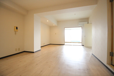 【居間・リビング】 | メゾンデュソレイ