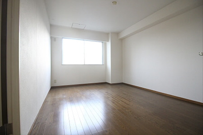 【寝室】 | メゾンデュソレイ