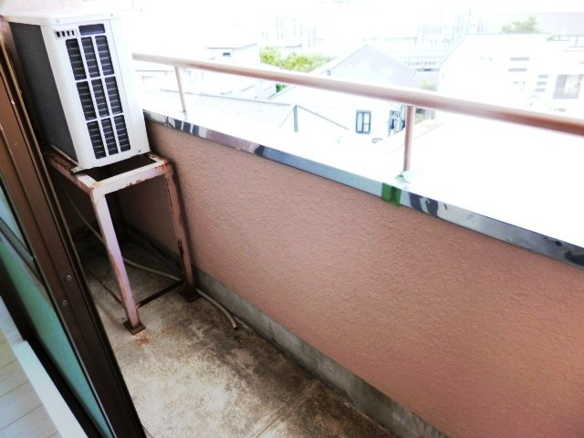 スカイコーポ坂本のバルコニー
