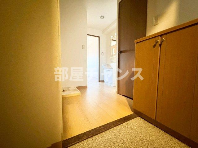 ヒルズ花の木の玄関