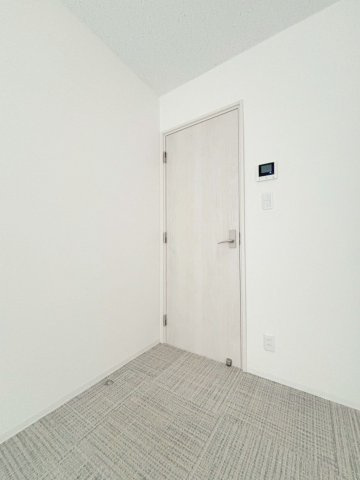 「防音マンション」AMI東池袋の内装|防音扉も備え付け