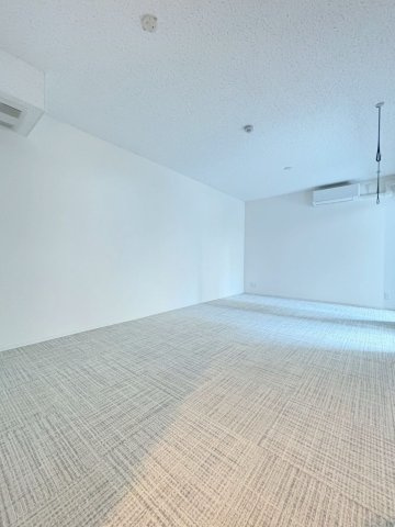 「防音マンション」AMI東池袋の居間・リビング|12.02帖の防音室です