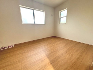 【洋室】 | 廿日市市住吉（廿日市駅）全3区画　NO3【外構込み】 | 2階　3部屋　収納付きでお部屋がスッキリ広く使えます。　