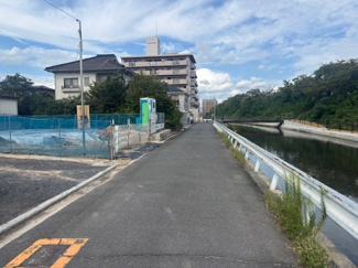 【前面道路含む現地写真】 | 廿日市市住吉（廿日市駅）全3区画　NO3【外構込み】 | 前面道路4.5ｍ