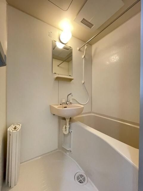 エスポワール日暮里の浴室