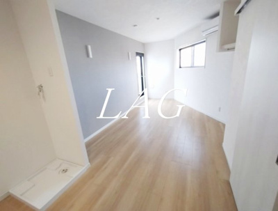 【居間・リビング】 | Ａｍｂｉｔｉｏｎ見沼 | 洋室のお部屋です。