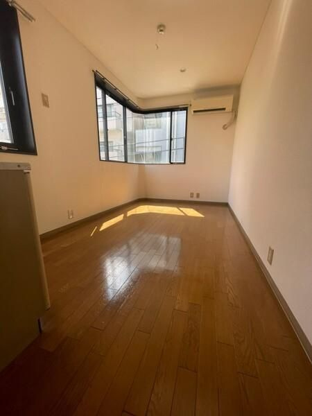 ウィナーズＳＵＺＵＫＩの居間・リビング