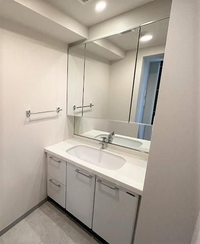 デュオ・スカーラ古河庭園の独立洗面台