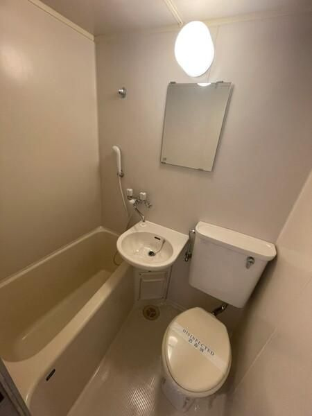 ウィナーズＳＵＺＵＫＩの浴室