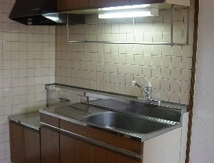 一宮市一棟マンションのキッチン