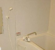 一宮市一棟マンションの浴室