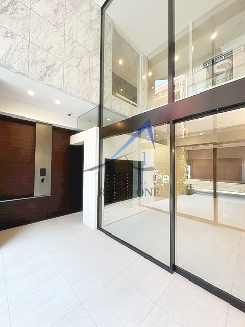 ZOOM神田のエントランス|エントランスです。