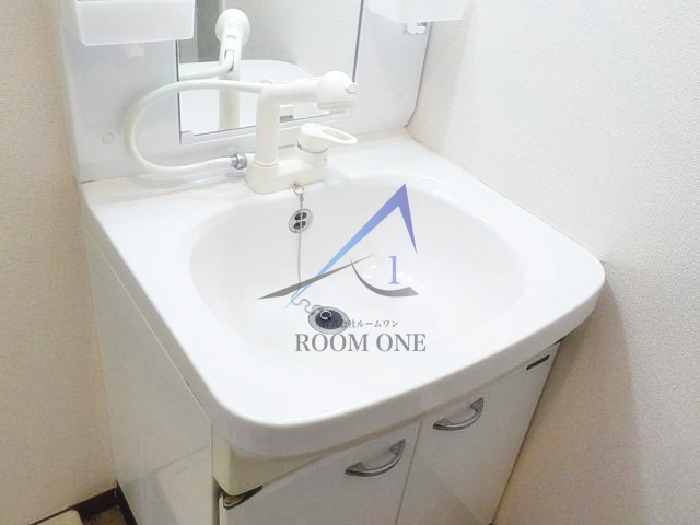 グラーサ銀座イーストの洗面所|洗面台です。