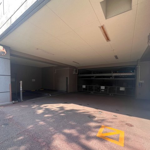 【エントランス】 | ソピア大濠西 | 安全に配慮されたオートロックマンションです。室内ＴＶモニタ付インターホンで来訪者を確認できます