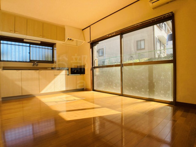 【居間・リビング】 | 千代戸建