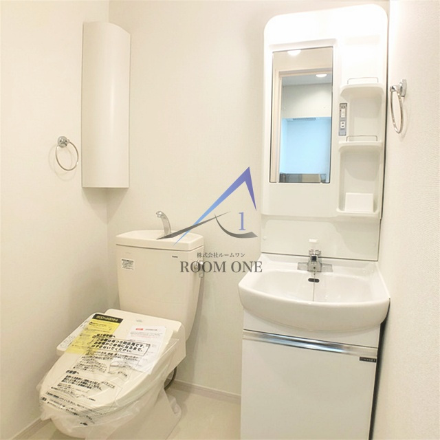 メゾングランディール元住吉の洗面所|独立洗面台です。