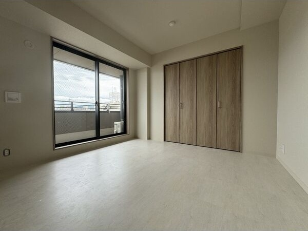 LUXE　SHOEI　NEYAGAWA　MIDORIMACHIの洋室