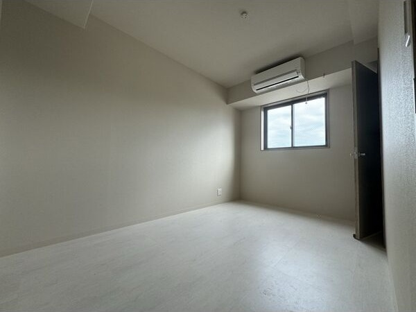 LUXE　SHOEI　NEYAGAWA　MIDORIMACHIの寝室