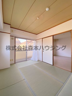【和室】 | 　グリーンアイル | 和室ならではの温かな和の空間で寛ぎの時間を過ごせます